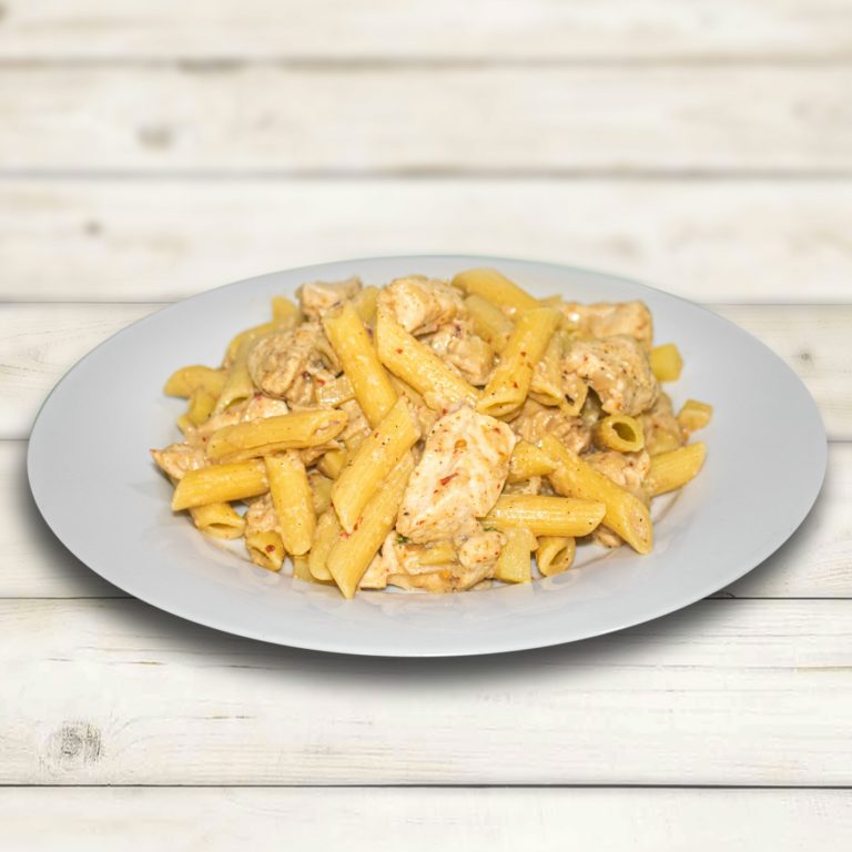 CREAMY CHICKEN AND MUSHROOM PASTA