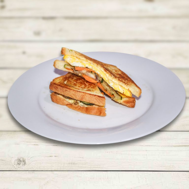 GRILLED VEGETABLE AND EGG SANDWICH