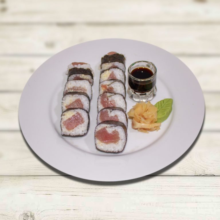 TEKKAMAKI (TUNA ROLL)
