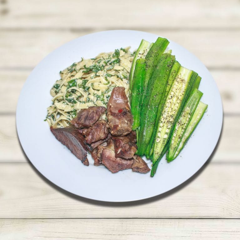 GRILLED BEEF WITH CREAMY PASTA AND BASIL SAUCE