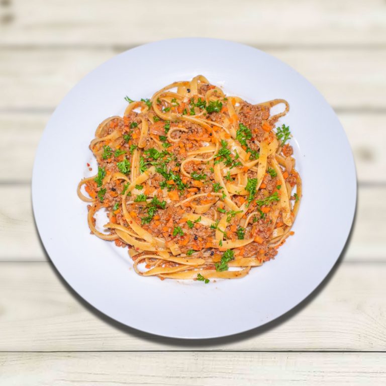 FETTUCCINE BOLOGNESE