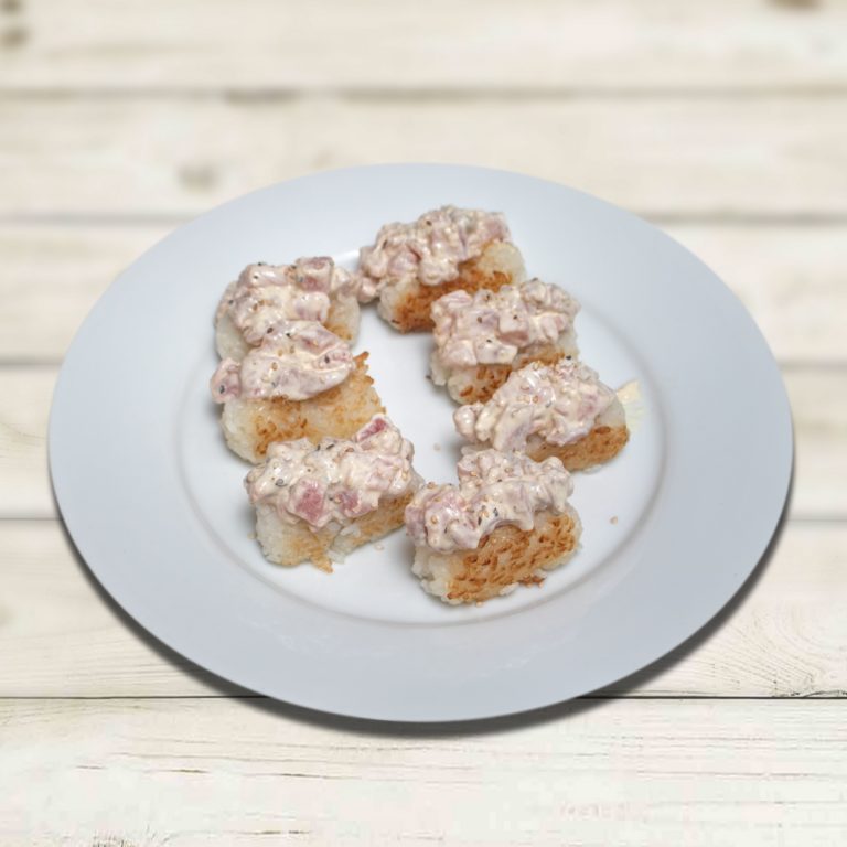 SPICY TUNA CRISPY RICE CAKE