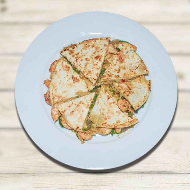 CRISPY CHIPOTLE PRAWNS QUESADILLA￼