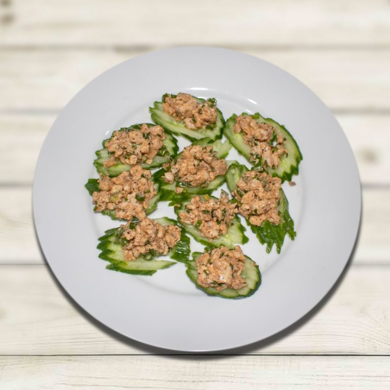 CHICKEN CUCUMBER BITES￼