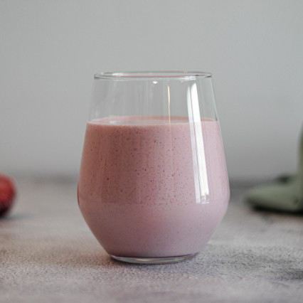 Strawberry Oat Breakfast Smoothie